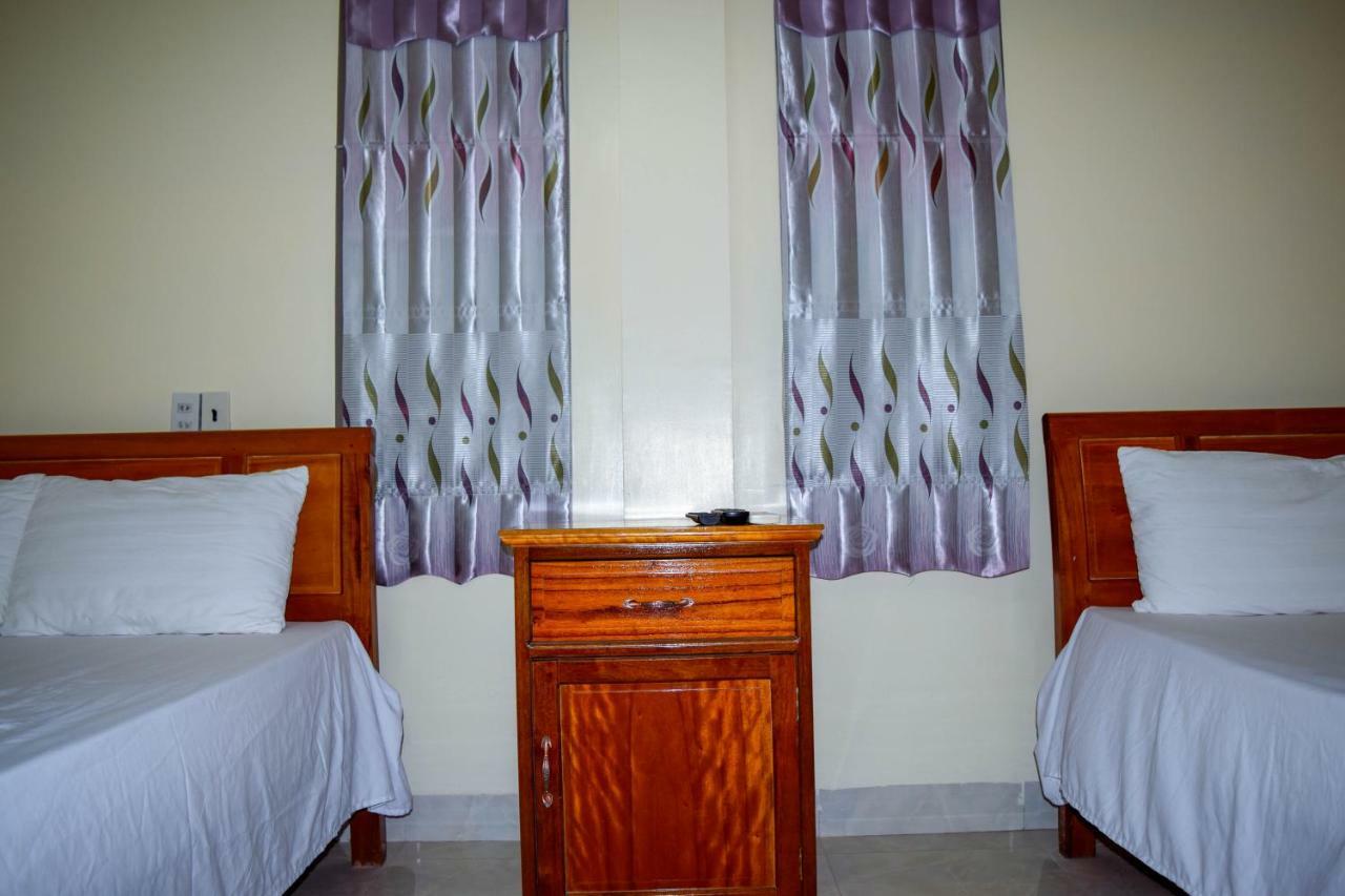 Phong Nha Orient Hotel Exterior photo